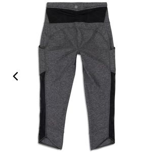 Lululemon Grey leggings Heathered Mesh Lace Hem High-Rise Crop Women’s Size 4